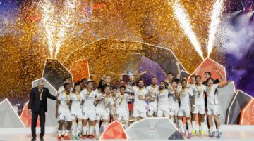 Vinicius y el Real Madrid destrozan al Barcelona en la final de la Supercopa